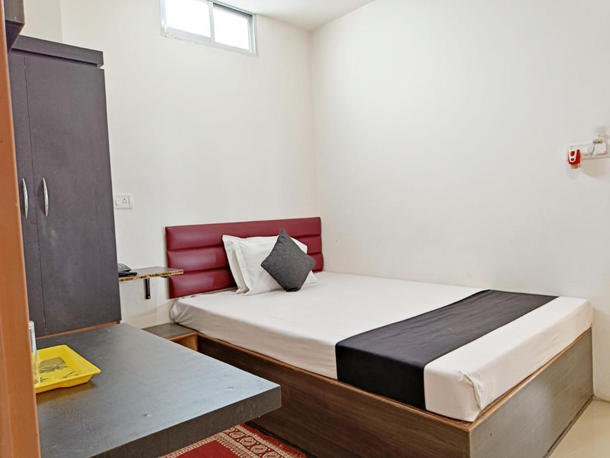 Hailakandi Hotel Executive Inn מראה חיצוני תמונה