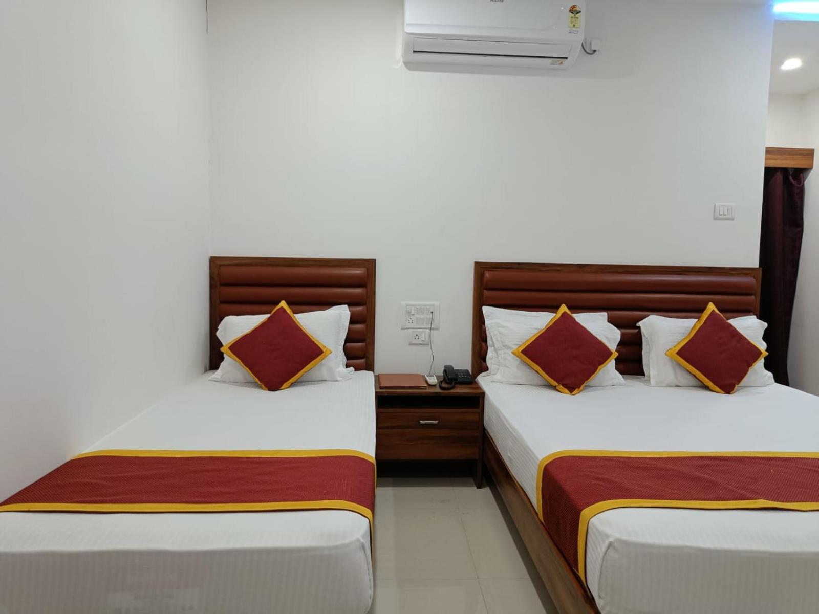 Hailakandi Hotel Executive Inn מראה חיצוני תמונה