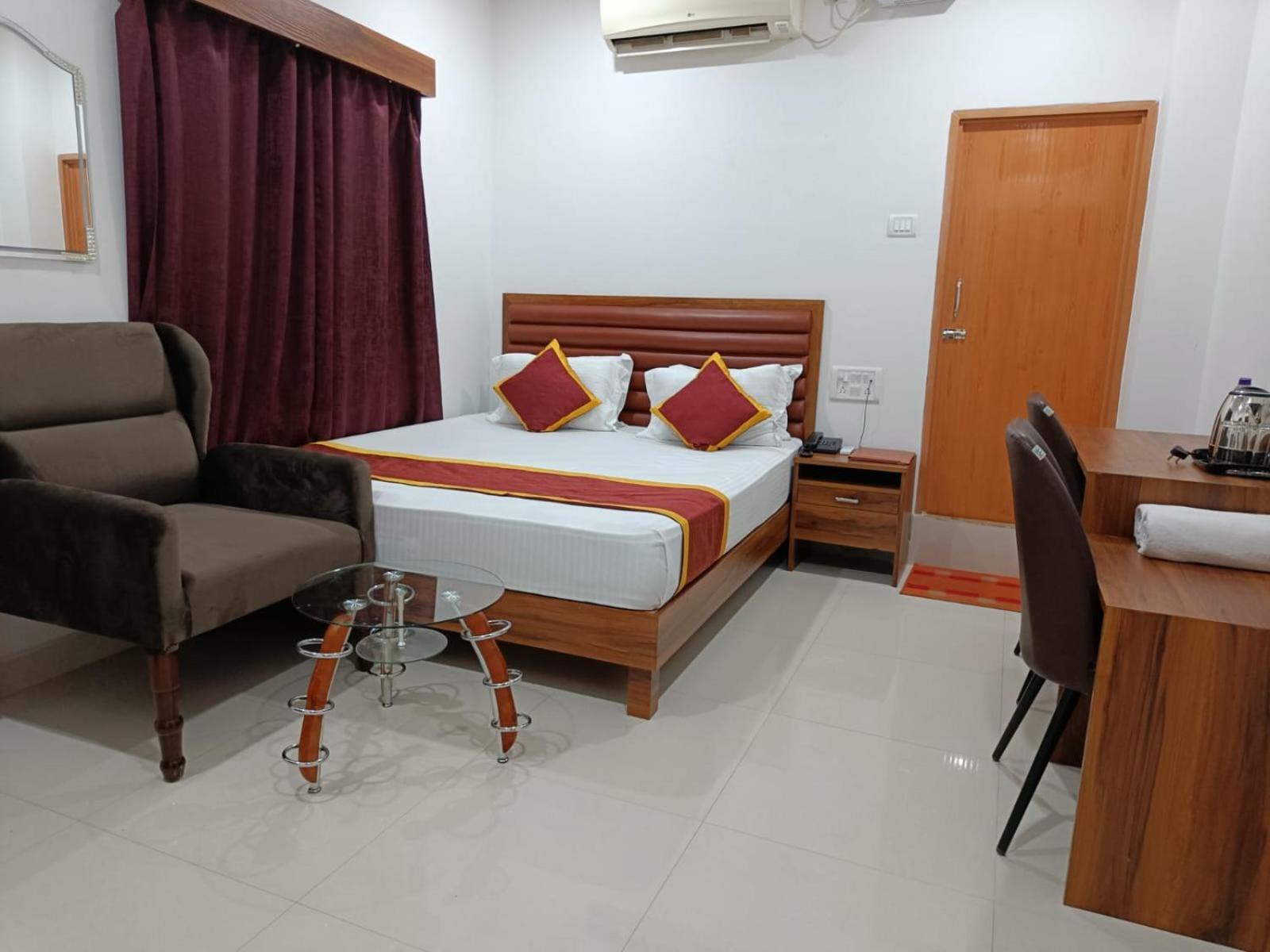 Hailakandi Hotel Executive Inn מראה חיצוני תמונה