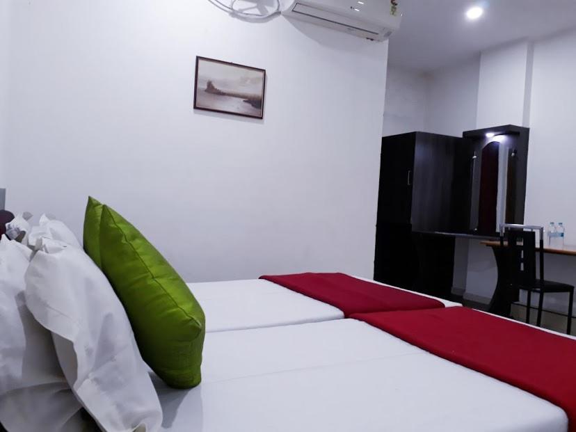 Hailakandi Hotel Executive Inn חדר תמונה