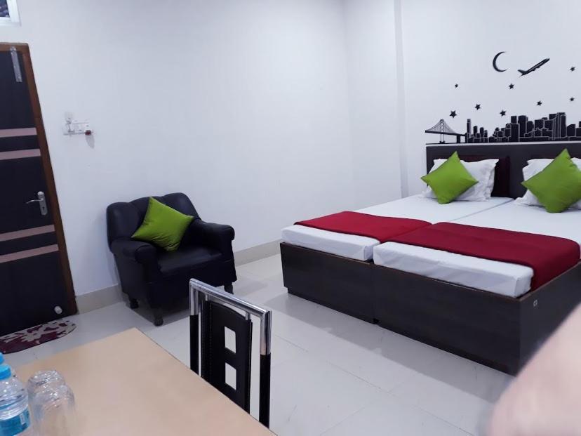 Hailakandi Hotel Executive Inn חדר תמונה